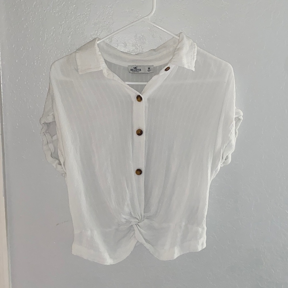 White Hollister collared button up.